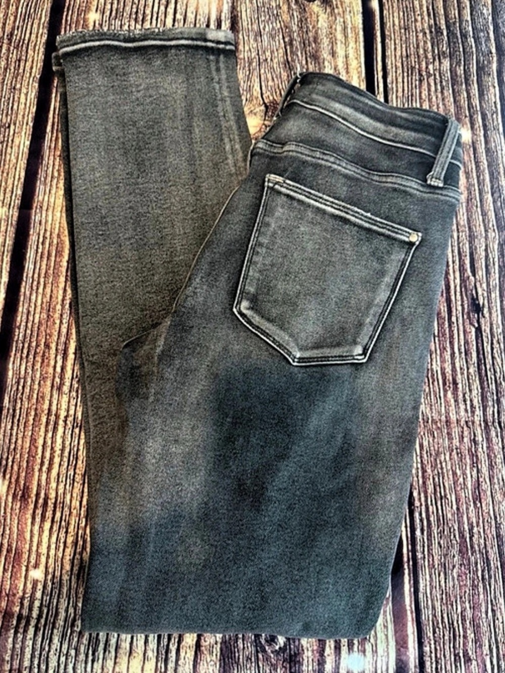 Pretra 153 Distressed Skinny Jeans in Black Size 5